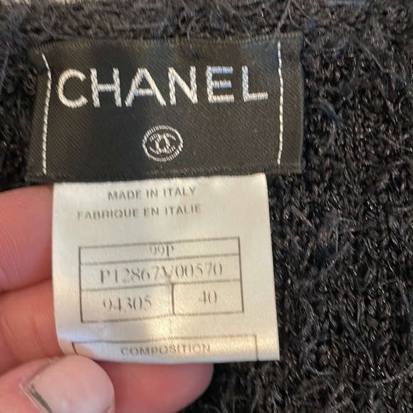 Chanel sweater set - Picture 11 of 11